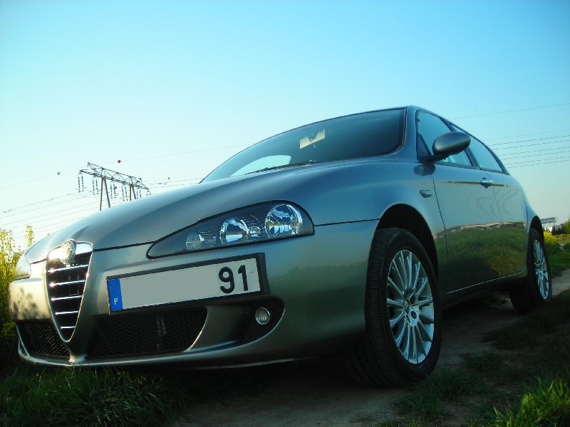 Alfa Romo 147 JTD-M 120 Gris Stromboli